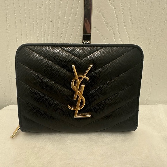 Yves Saint Laurent Black Wallet Chevron Quilting Gold Logo - Picture 11 of 16